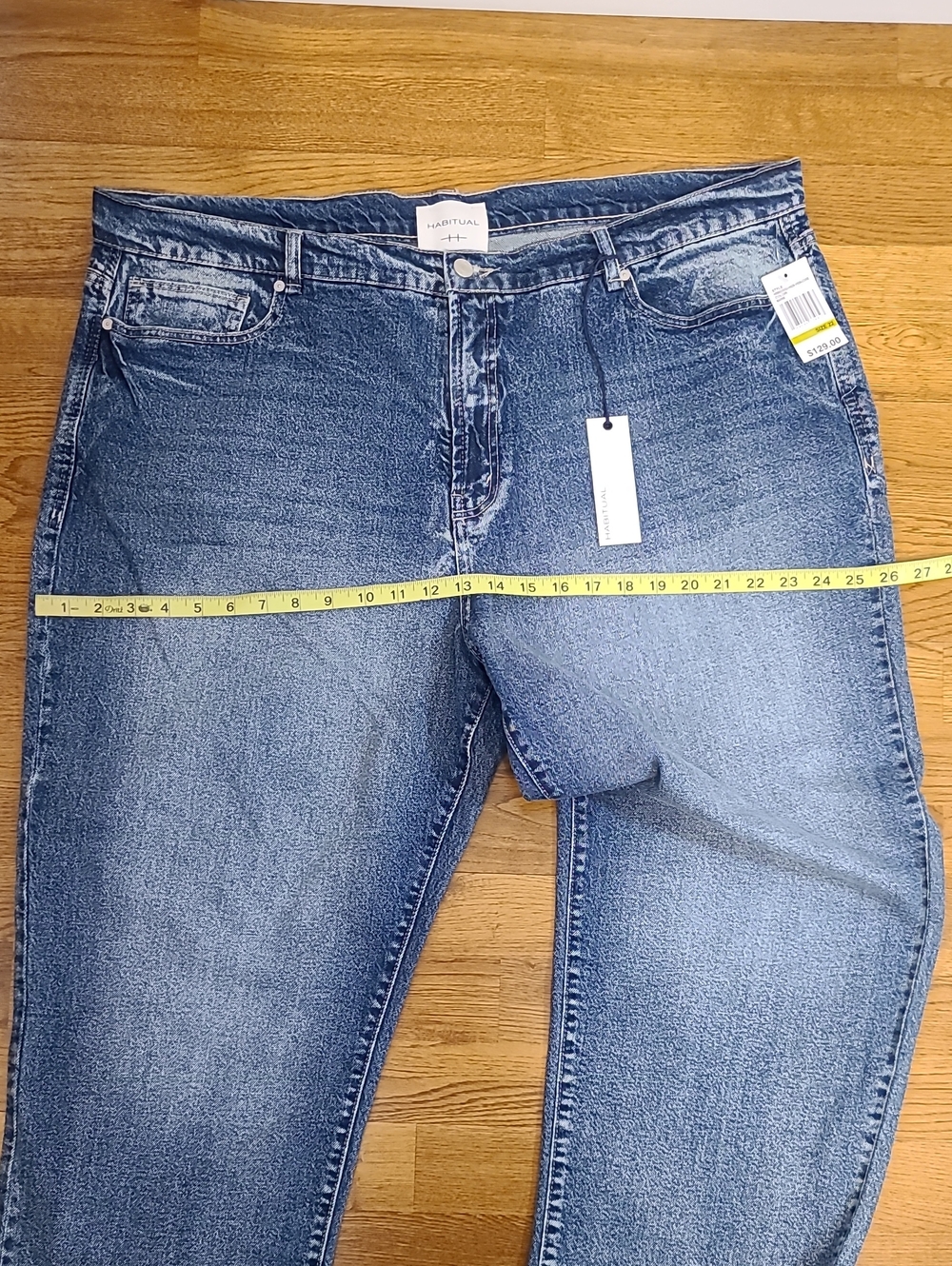 Habitual Women's Medium Blue Straight Jeans (Sz 22) - Picture 8 of 9